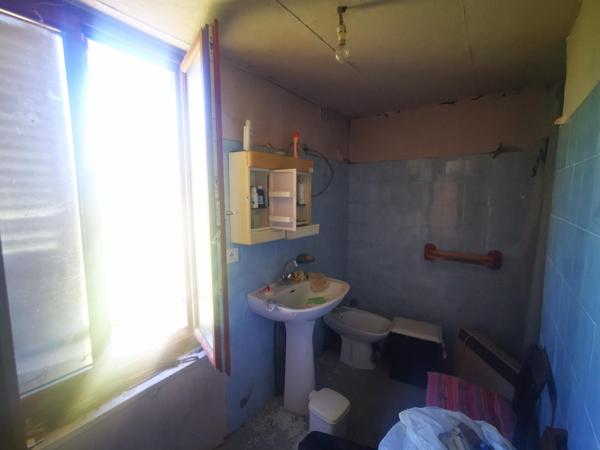 Maison à BEAULIEU-SUR-DORDOGNE, 19120 - 6 pièces 90m²