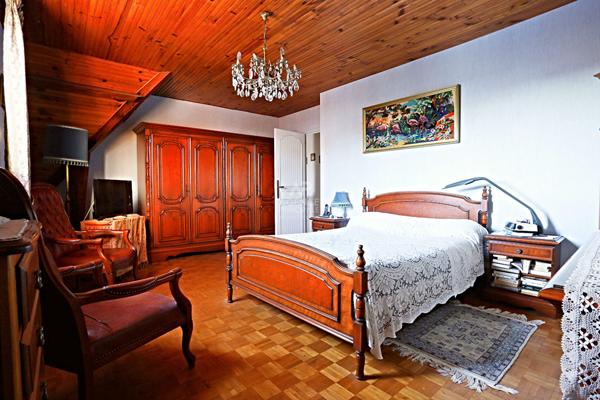 Maison Nanterre 7 pièce(s) 148 m2 €895 000 ** - Référence 15199