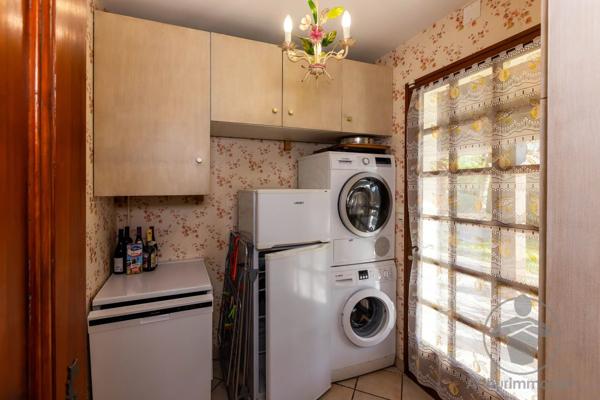 Vente                                                      Maison
                        
                     7 pièces                      167 m2                     à Biscarrosse