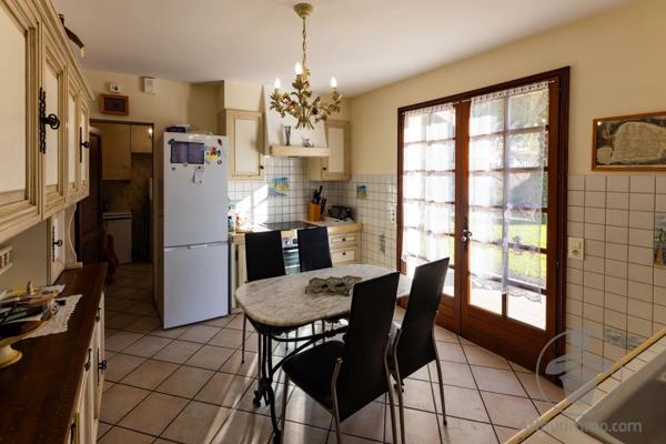 Vente                                                      Maison
                        
                     7 pièces                      167 m2                     à Biscarrosse