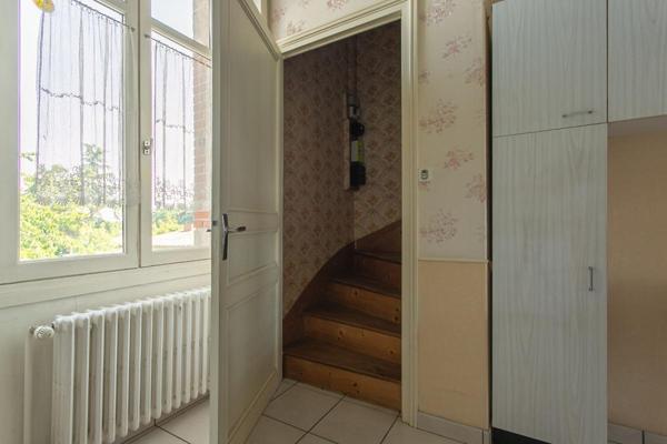 Maison Gorges 6 P . 4 Chs . 128,7 M² . T 1034 M² . 2 garages . Sous sol