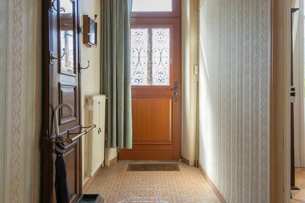 Maison Gorges 6 P . 4 Chs . 128,7 M² . T 1034 M² . 2 garages . Sous sol