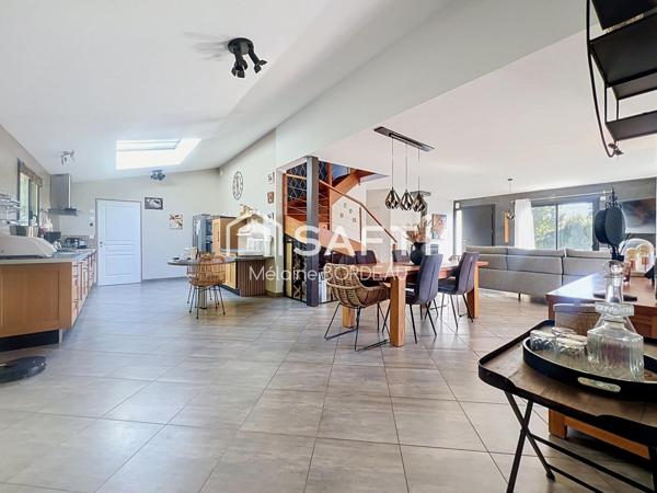 154 m², vie de plain-pied et jardin paysager