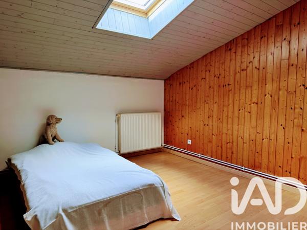 Maison à vendre 4 pièces 202 m² Saint-Étienne-de-Tulmont