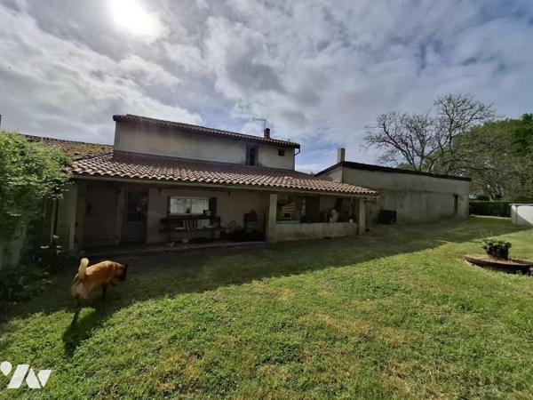 Maison en pierre de 141 m² hab - 3 chambres à ARVERT - à 10 mns de la MER