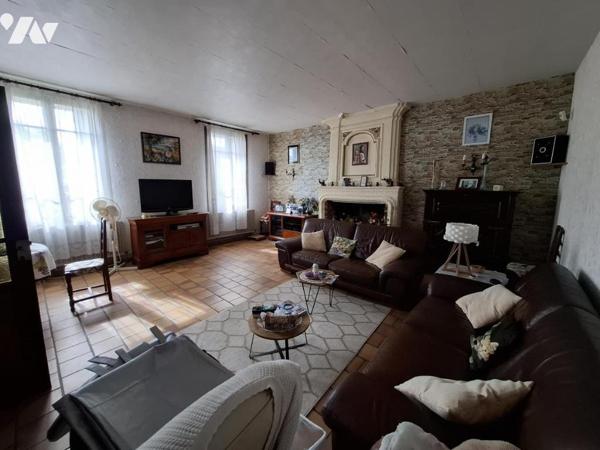 Maison en pierre de 141 m² hab - 3 chambres à ARVERT - à 10 mns de la MER