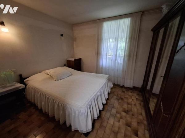 Maison en pierre de 141 m² hab - 3 chambres à ARVERT - à 10 mns de la MER