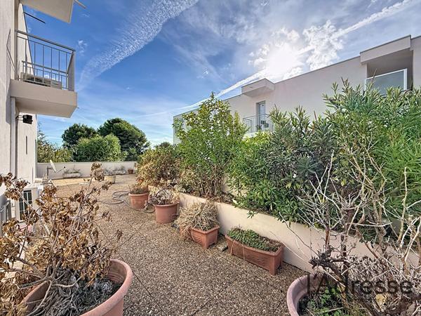 COUP DE COEUR ! Spacieux 3 pièces d'environ 70m² avec parking et cave !