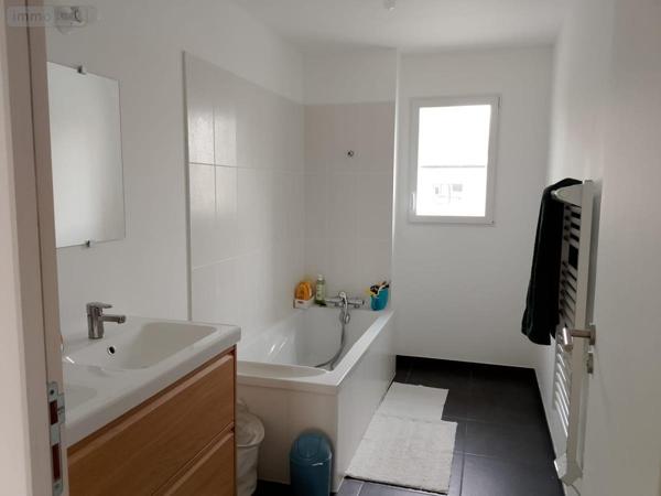 Maison à louer à Tinténiac en Ille-et-Vilaine (35190), ref : 35084-L329