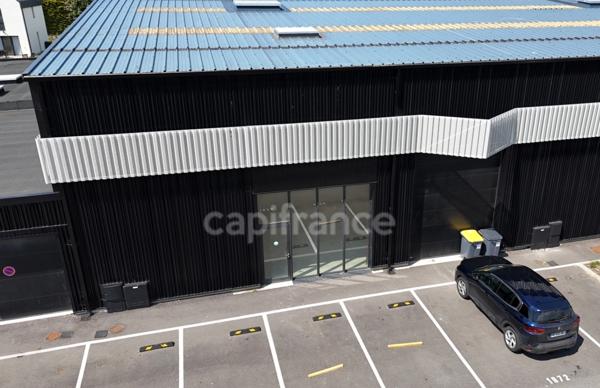 LOCAL D'ACTIVITE 581 M² – CAEN NORD – FRAIS DE NOTAIRE RÉDUITS - RÉHABILITATION PREMIUM