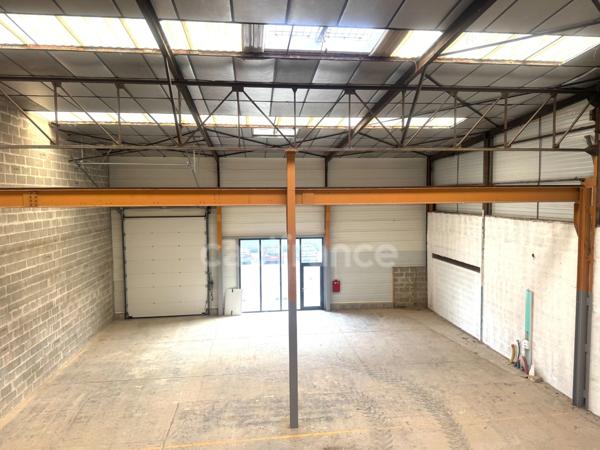 LOCAL D'ACTIVITE 581 M² – CAEN NORD – FRAIS DE NOTAIRE RÉDUITS - RÉHABILITATION PREMIUM