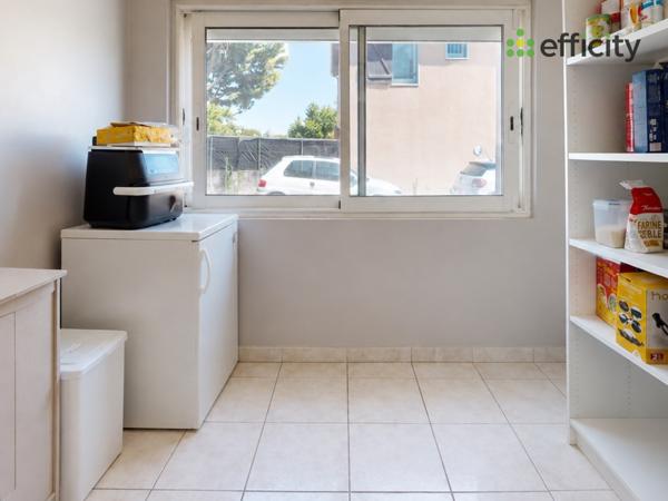 Maison
         5 pièces
        - 113 m² Exclusivité 269 000 € *