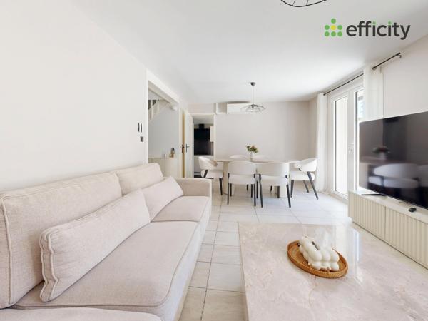Maison
         5 pièces
        - 113 m² Exclusivité 269 000 € *