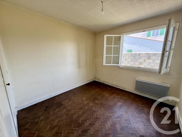 Maison à vendre  6 pièces - 112 m 2   ST PIERRE D OLERON  - 17