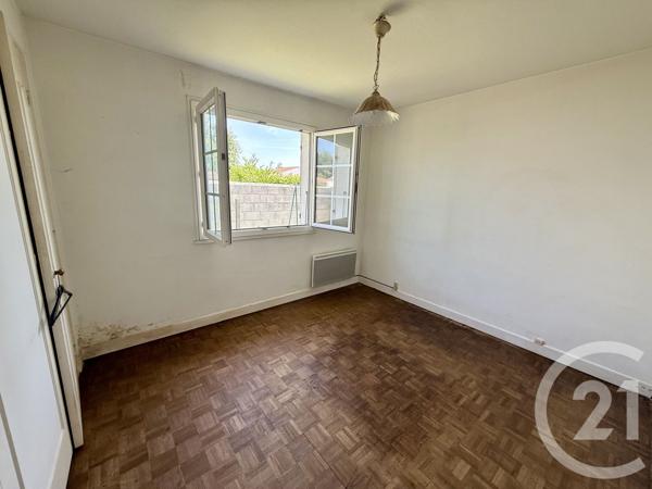 Maison à vendre  6 pièces - 112 m 2   ST PIERRE D OLERON  - 17