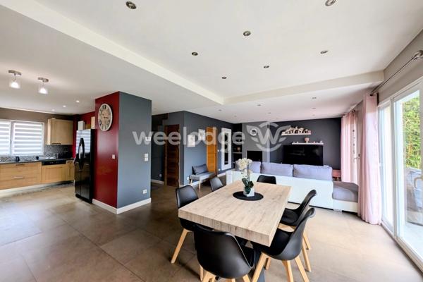 Maison à vendre 6 pièces de 125 m² à La Verrière