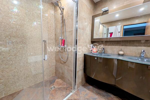 Maison à vendre 6 pièces de 125 m² à La Verrière