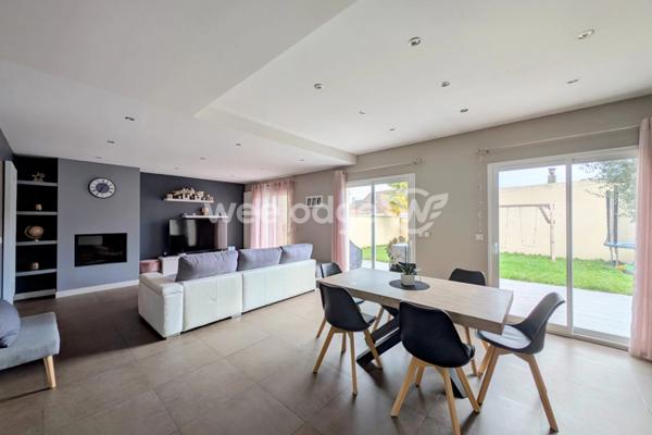 Maison à vendre 6 pièces de 125 m² à La Verrière