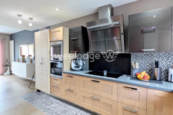 Maison à vendre 6 pièces de 125 m² à La Verrière