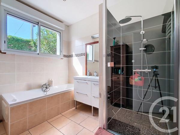 Maison à vendre  5 pièces - 128,52 m 2   ARCACHON  - 33