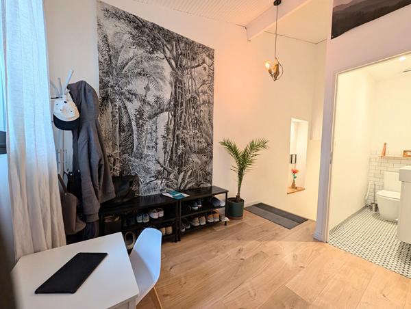 Toulouse Pont des Demoiselles, un loft d'exception aux volumes spectaculaires, entre esprit urbain et élégance contemporaine.