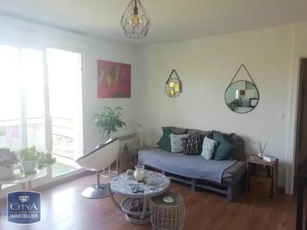 Appartement à louer 2 pièces 39.45m² Chinon (37500)