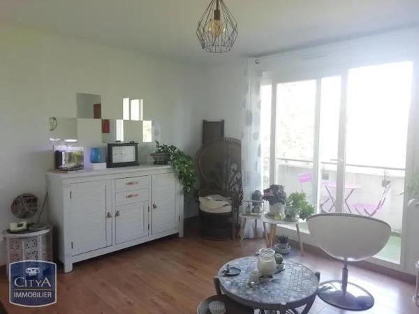 Appartement à louer 2 pièces 39.45m² Chinon (37500)