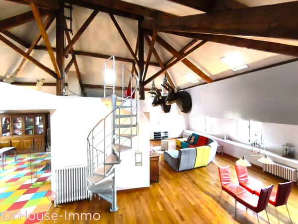 Château à vendre 12 pièces de 750 m²