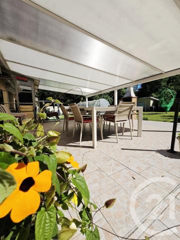 Maison à vendre  6 pièces - 142,25 m 2   VENDAYS MONTALIVET  - 33