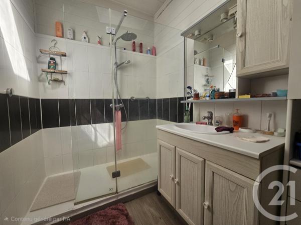 Maison à vendre  6 pièces - 142,25 m 2   VENDAYS MONTALIVET  - 33