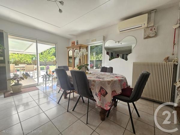 Maison à vendre  6 pièces - 142,25 m 2   VENDAYS MONTALIVET  - 33
