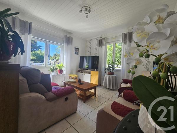 Maison à vendre  6 pièces - 142,25 m 2   VENDAYS MONTALIVET  - 33