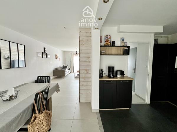 Maison
                                                                                                                                                                                                                                                                                                                        5 pièce(s)                                                                                                                                                                                                          4 chambre(s)                                                                                                                                                                                                          117  m²