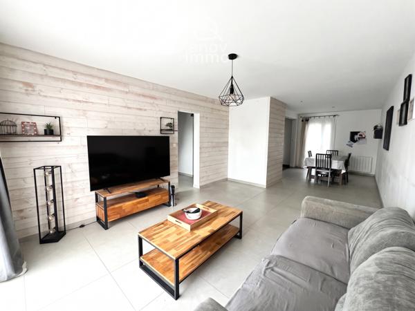 Maison
                                                                                                                                                                                                                                                                                                                        5 pièce(s)                                                                                                                                                                                                          4 chambre(s)                                                                                                                                                                                                          117  m²
