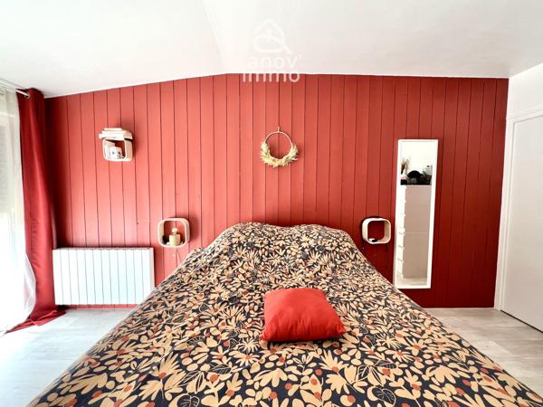Maison
                                                                                                                                                                                                                                                                                                                        5 pièce(s)                                                                                                                                                                                                          4 chambre(s)                                                                                                                                                                                                          117  m²