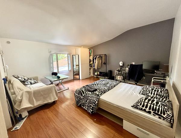 Immeuble 8 pièces - 140 m²