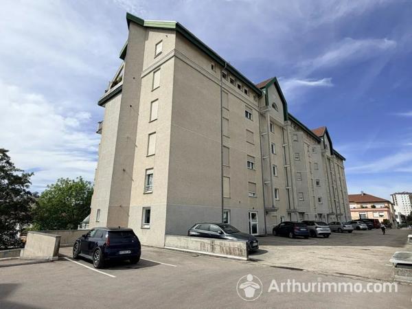 Vente                                                      Appartement
                        
                     3 pièces                      84 m2                     à Pontarlier