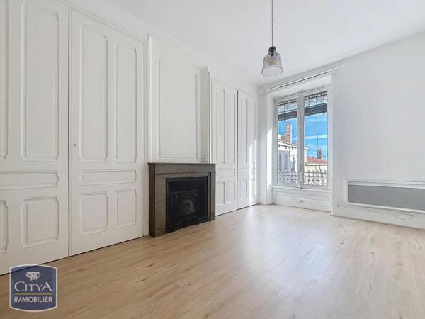 Appartement à louer 1 pièce 39.31m²