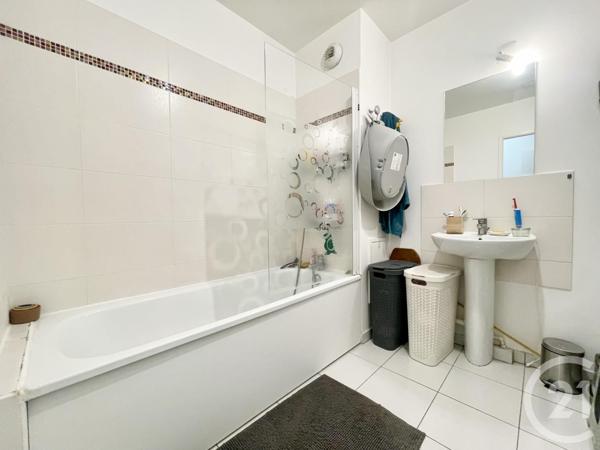 Appartement F4 à vendre  4 pièces - 78 m2 L ILE ST DENIS - 93