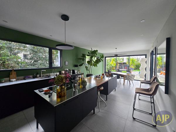 Vente maison Saint Marc Sur Mer : 1 248 000 € - AJP Immobilier Saint-Marc-sur-Mer