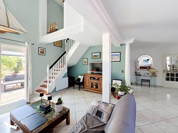 Maison à vendre 399 000 € Couëron 6 p 141 m² DPE C