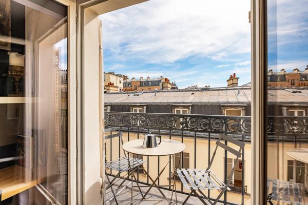 Appartement Paris 18 e - ABBESSES / PIGALLE