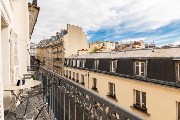 Appartement Paris 18 e - ABBESSES / PIGALLE