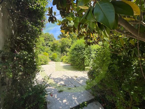 Maison à LE CANNET (06110)