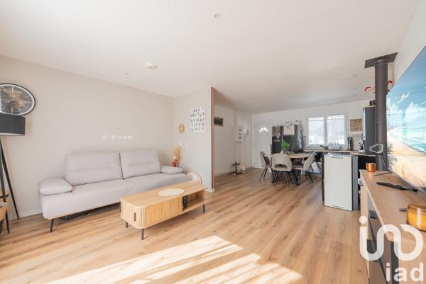 Maison 4 pièces de 72 m² à Douzy (08140)