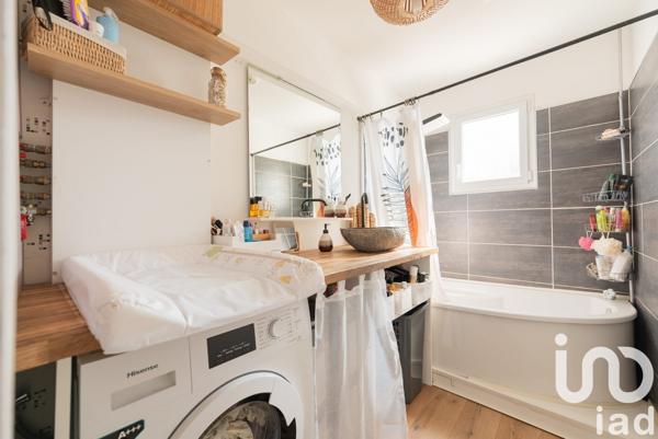 Maison 4 pièces de 72 m² à Douzy (08140)