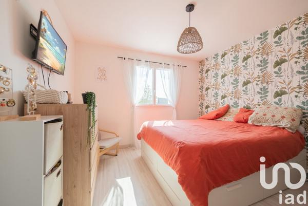 Maison 4 pièces de 72 m² à Douzy (08140)