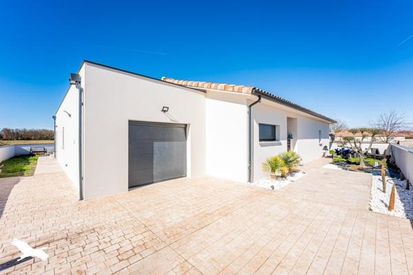 Maison à vendre |                                       Carbonne |                                        6 pièces  |  180 m²