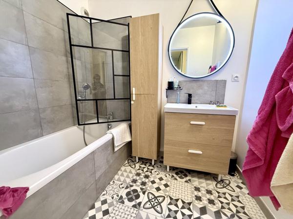 Grasse Sud 4P, 2 garages, cave et terrasses