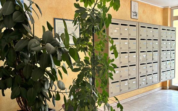 Appartement à vendre    1 pièce •  Balaruc-les-Bains